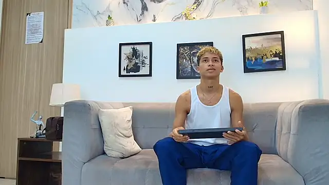 GOLD_BOYS webcam