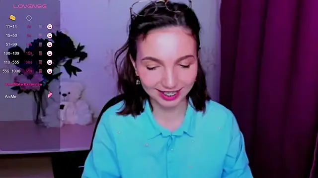 KindHazelHere_ webcam