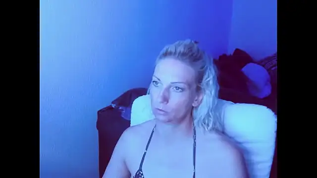 SexyJulia21 webcam