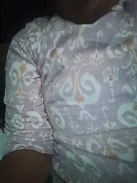 Telugupilla-99 webcam