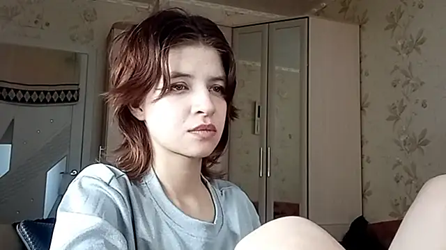 lowkeyindigo - LowkeyIndigo's free webcam - UK Sex Cams
