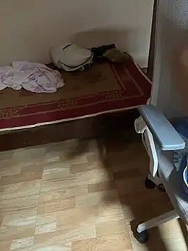 Mina048 webcam