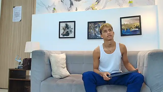 GOLD_BOYS webcam