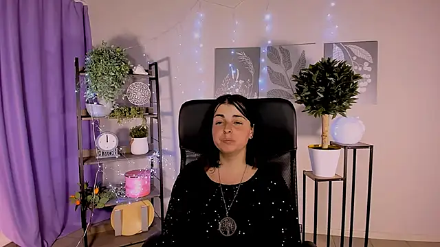 MartaEdams webcam