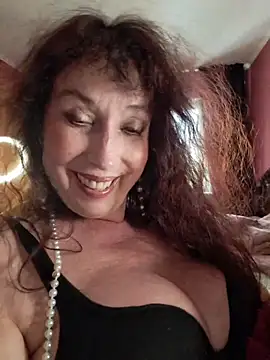 GypsyEsmeralda webcam