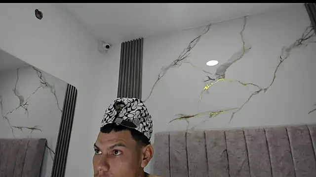 catalina_hard_love webcam