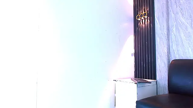 anxiuos_miller webcam