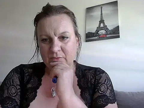 hotpussy785 - HotPussy785's free webcam - UK Sex Cams