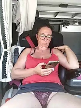 Milfa_nimfomana webcam