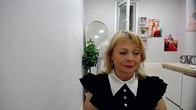 Milla_Cutie18 webcam