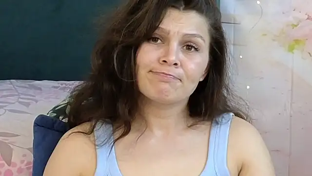 MadameDeFeu webcam