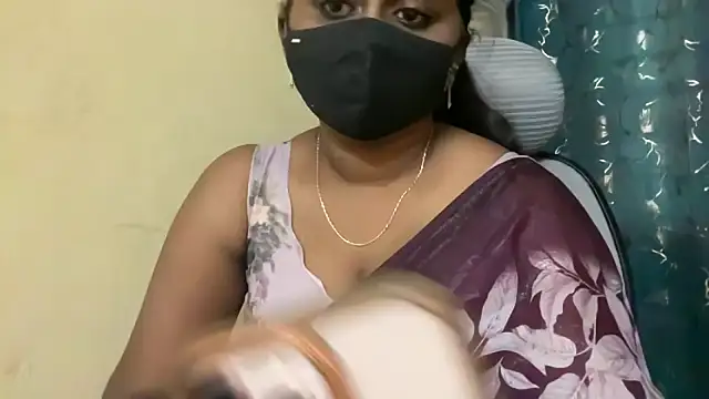 Tanuja-Sexy webcam