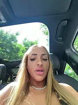 lovingblondie - LovingBlondie's free webcam - UK Sex Cams