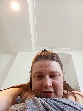 HotHornyEmmaX webcam