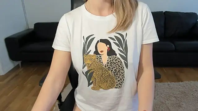 HornyNalia webcam