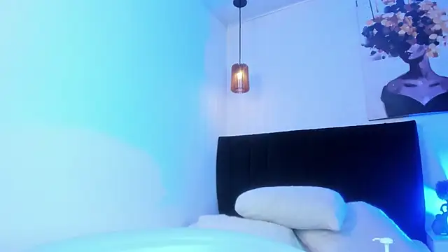 dolly_zoe webcam
