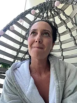 SkylerAura webcam