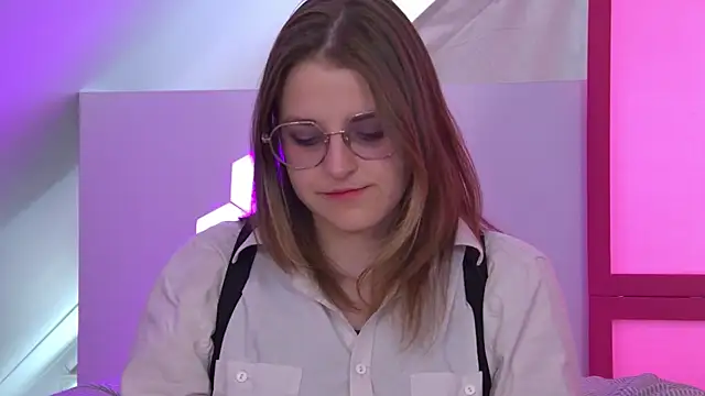 AlexaAvery webcam