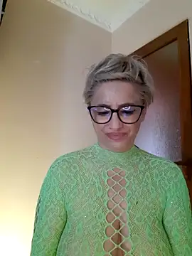 LunaBlaise webcam