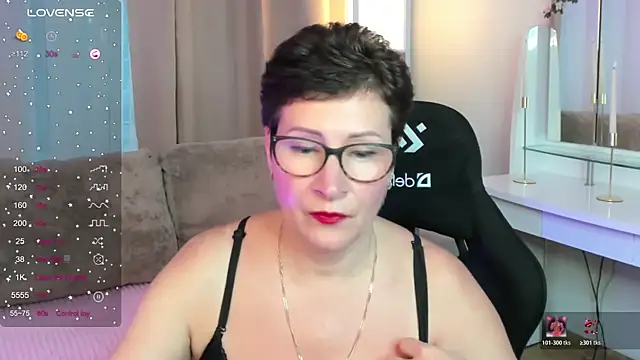 JennyMons webcam