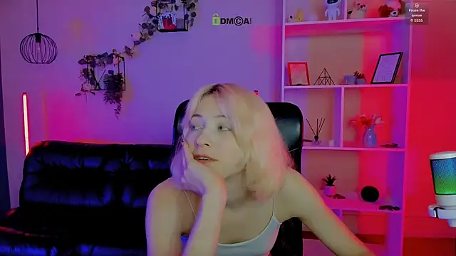miss_courtney_