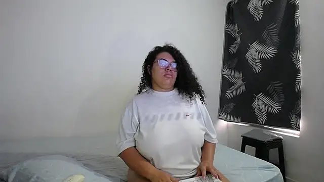 mabigomez00 live sex cam