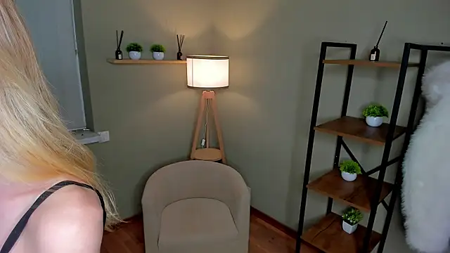 PlushyMood webcam