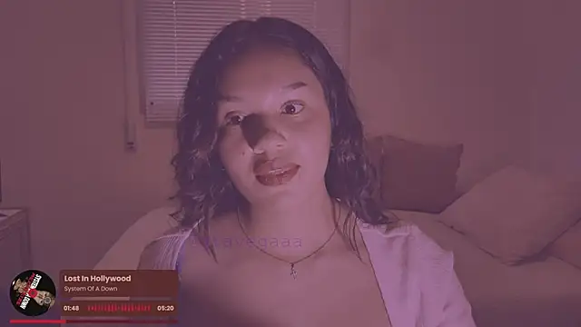 gigifontaine__ webcam