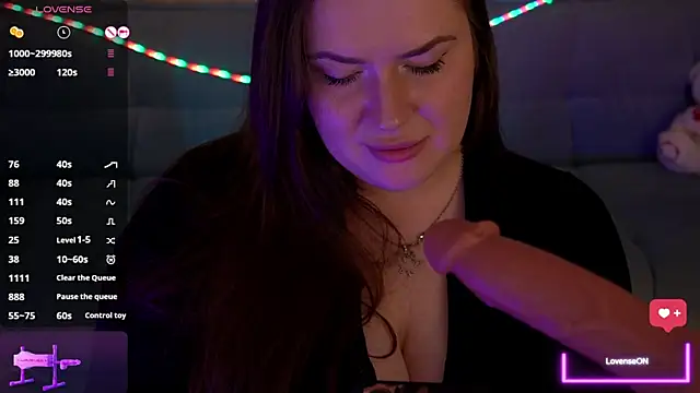 AliceOfWondersS webcam
