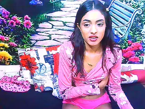 IndianPretty14u2Luv webcam