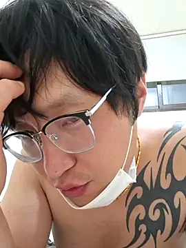 Soelumay - Male webcam sex chat