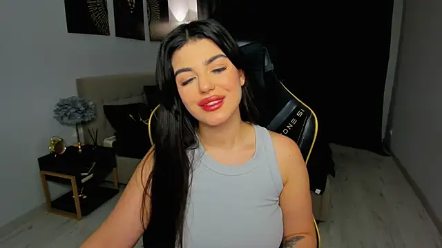 AlluringAriel webcam