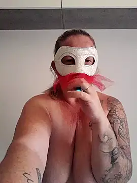 Trivia_magic webcam