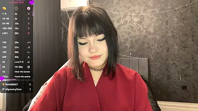 EmilyEmbears webcam