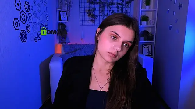 lisa_dark_ webcam