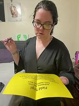 Hotmess_express420 webcam