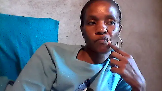sexybigass31 webcam