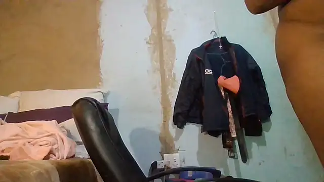 Nicky52 webcam