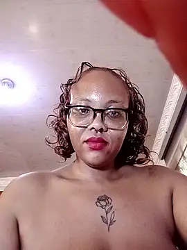 ShantelBootyBoobs webcam