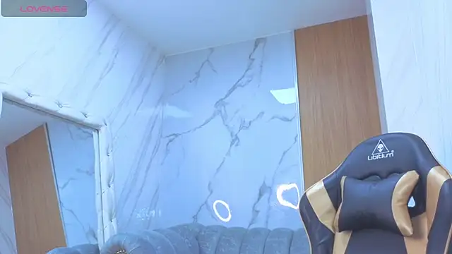 Lola_roses_tf webcam