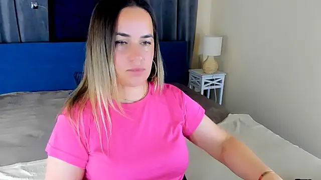 JuicyMillena webcam