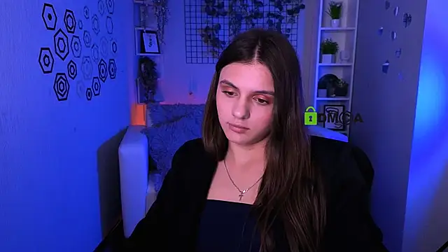 lisa_dark_ webcam