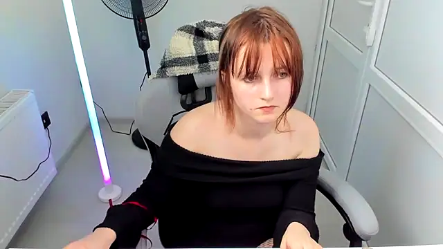 GoldenKiss webcam