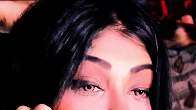 indian_dreamgirl webcam