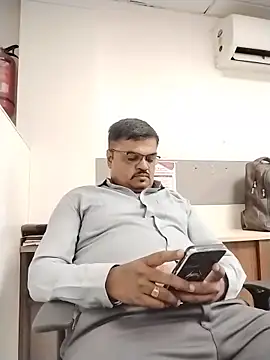 Desi_Lodo_Gujju_Boy webcam