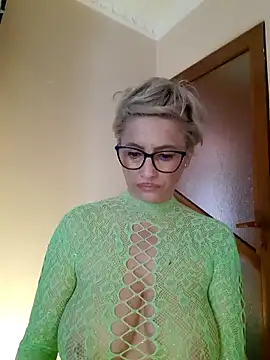 LunaBlaise webcam