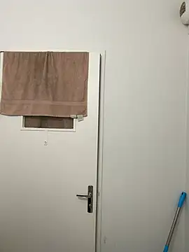 cookie_cream87 - Cookie_cream87's free webcam - UK Sex Cams