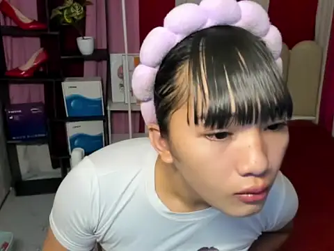 Urasianalodia live sex cam