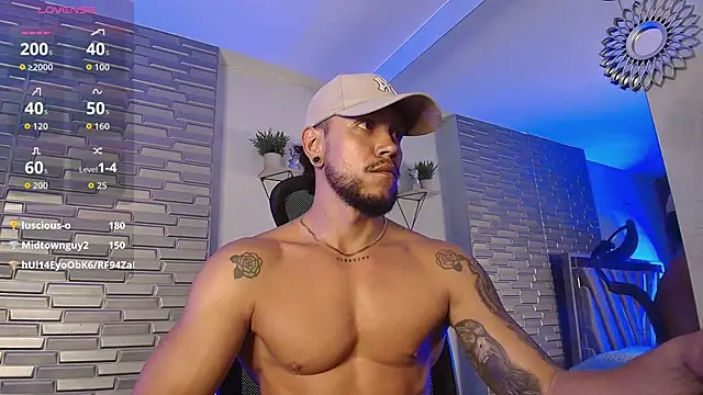 ARON_TAYLER01