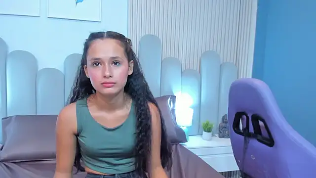 luly_dreams webcam